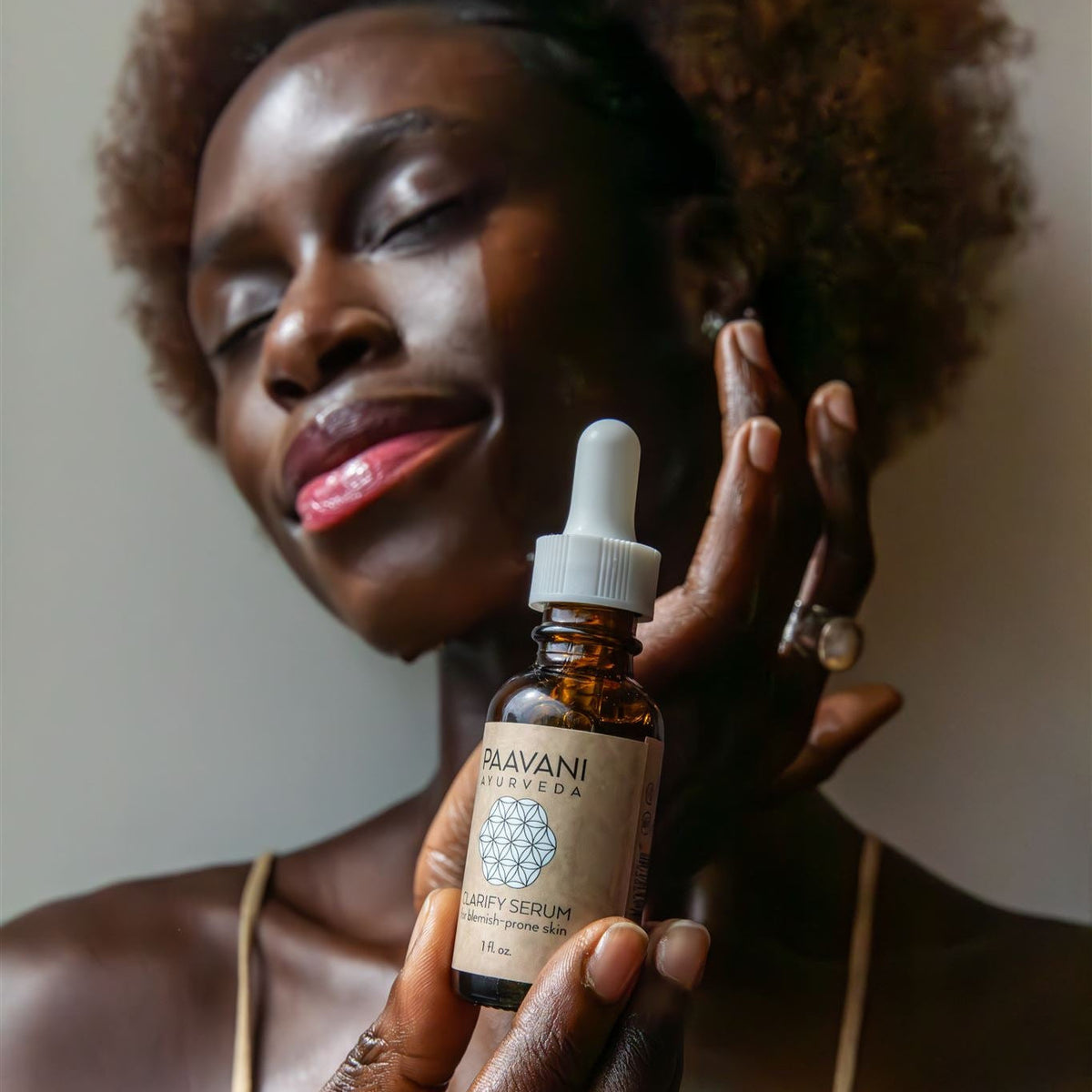 Clarify Serum | Ayurvedic Face Oil for Blemish-Prone Skin-4