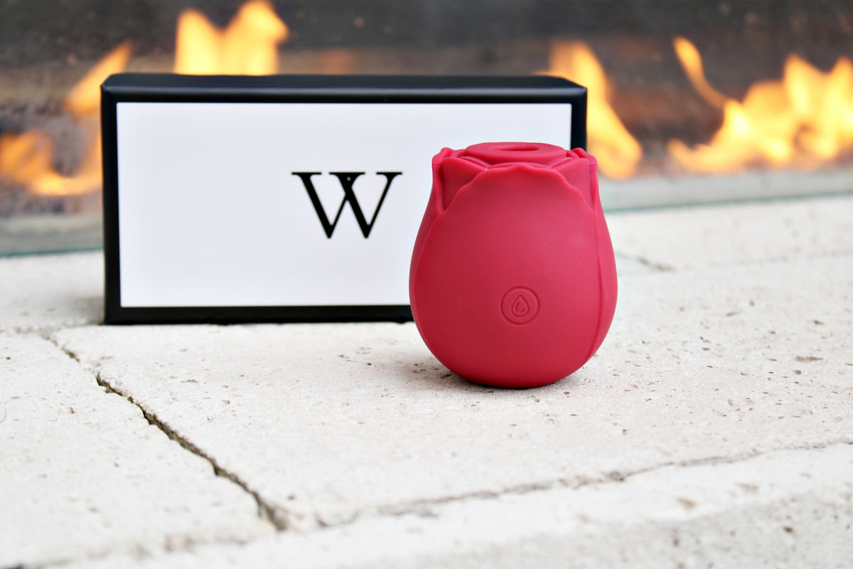 Rose Toy For Women - Black Vibrating Rose Bona Dea | VForVibes