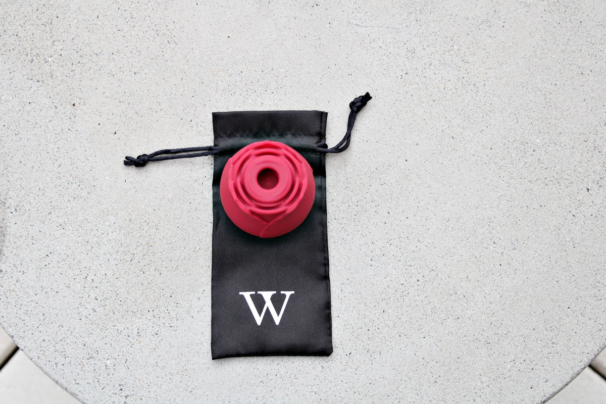 Rose Toy For Women - Black Vibrating Rose Bona Dea | VForVibes